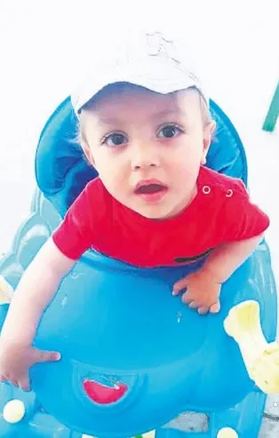 Aydın'da 2 tonluk demir kapının altında kalan 3 yaşındaki Eymen kurtarılamadı