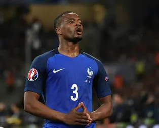 Patrice Evra veto yedi