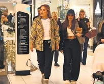 Konu eski dostları hakkında olunca... Barışma sorularına sessiz kaldı!