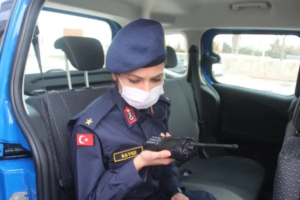 gorenler-saskinliklarini-gizleyemiyor-nevsehir-ve-kayseride-iki-komsu-ilce-iki-kadin-tegmene-emanet-1627022639957.jpg Görenler şaşkınlıklarını gizleyemiyor! Nevşehir ve Kayseri'de iki komşu ilçe iki kadın teğmene emanet-10