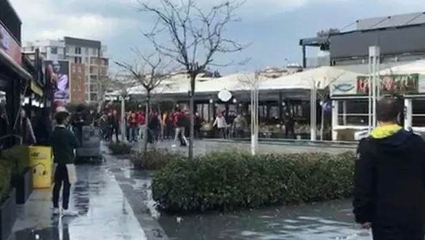 fenerbahce-beko-galatasaray-nef-derbisinde-olay-hakem-maca-ara-verdi-1645206468573.jpeg Fenerbahçe Beko - Galatasaray Nef derbisinde olay! Hakem maça ara verdi-4