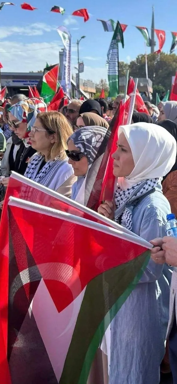 esra-albayraktan-somurgecilik-uyarisi-bati-merkezli-duzen-gazzede-coktu-1777494778896.jpeg Esra Albayrak'tan "Sömürgecilik" uyarısı! | Batı merkezli düzen Gazze'de çöktü-5