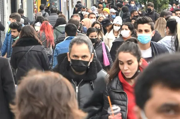 Son dakika: Koronavirüs vakaları ne zaman düşecek? Kritik tarih verildi!