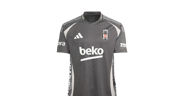 Beşiktaş 4. formasını tanıttı