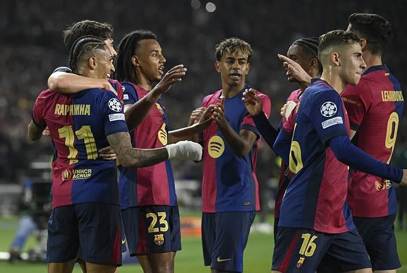 Barcelona Dortmund’u 4 golle geçti!