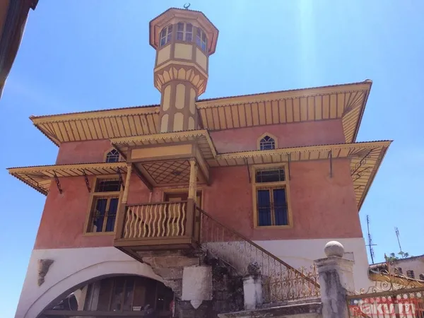 AK Parti'den Yunanistan'ın Rodos Adası'ndaki külliyeyi müzik fakültesine dönüştürmesine sert tepki: Kabul edilemez - 10