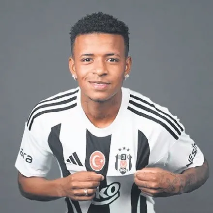 Arroyo Beşiktaş’ı sildi