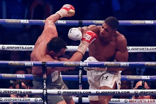 Anthony Joshua - Wladimir Klitschko maçı nefes kesti! - 35