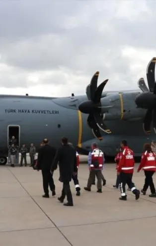 Son dakika: Türkleri taşıyan uçak "Koca Yusuf" Türkiye yolunda