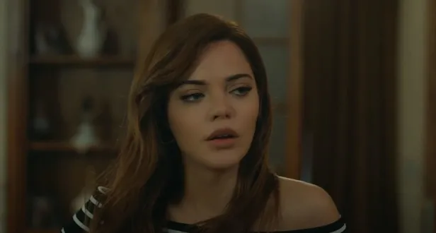 baska-yere-gidiyor-cukurovada-pes-pese-ucuncu-ayrilik-kalemi-kirildi-masumluk-oyunu-elinde-patlayacak-1609576219472.jpg Farklı bir yere gidiyor! Bileti kesildi! Biz zamanlar Çukurova'da ardı ardına ayrılık rüzgarı! Masumluk oyunu tutmadı-5