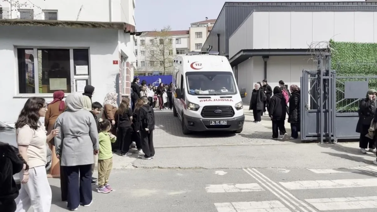 Ataşehir’de okulda zehirlenme paniği: Çok sayıda öğrenci hastanelik oldu