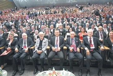 CHP kurultayına Kemal Kılıçdaroğlu katılmadı! Konuşmalar açık ancak tartışmalar kapalıydı