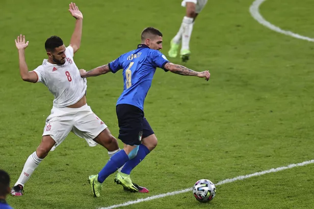 euro-2020-finali-ne-zaman-hangi-tarihte-nerede-oynanacak-geri-sayim-euro-2020-finalistleri-kimler-oldu-1625687481948.jpg EURO 2020 finali ne zaman, hangi tarihte, nerede oynanacak? Geri sayım: EURO 2020 finalistleri kimler oldu?-7