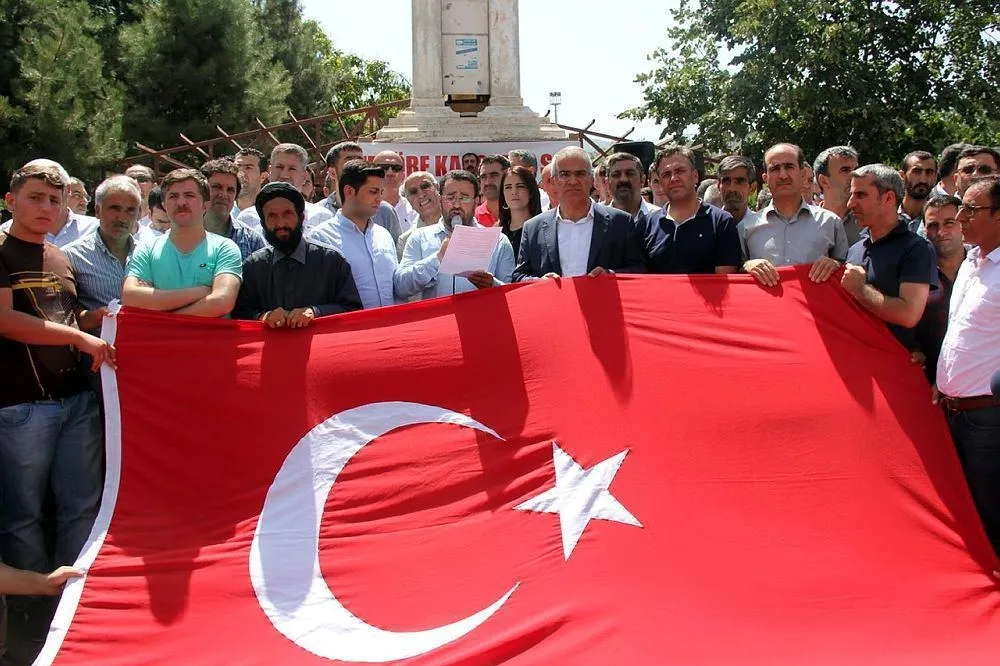 Teröre karşı tek ses tek yürek-4