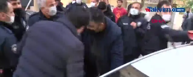 Öğretim görevlisi Aylin Sözeri yakarak öldüren Kemal Delbe binadan böyle çıkarıldı! Linç girişimi kamerada...