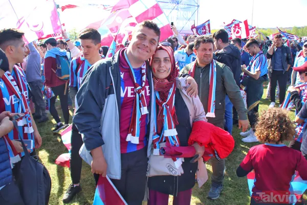 Yenikapı'da bordo-mavi coşku! Trabzonspor taraftarından ışık şov - 31