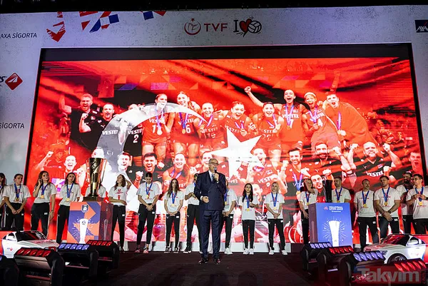 Filenin Sultanları, Avrupa şampiyonluğunu doyasıya kutladı! Vargas "Malatya bulunmaz eşin" türküsüne eşlik etti - 3