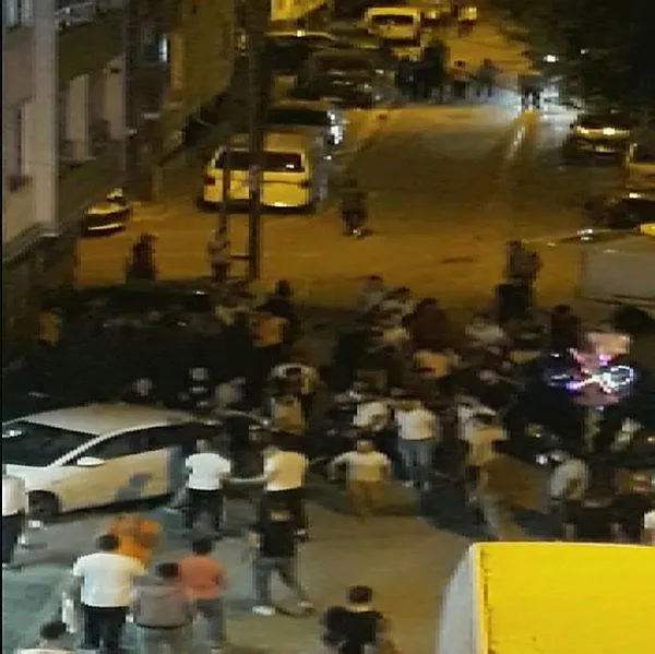 Son dakika: Esenyurt'ta iki grup arasında silahlı kavga-3