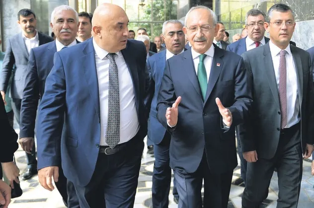 Fox TV'den Halk TV'ye geçen İsmail Küçükkaya'nın 3 milyon dolarlık transfer ücreti Ekrem İmamoğlu'ndan