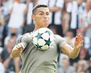 UEFA yılın futbolcuları için listeyi belirledi