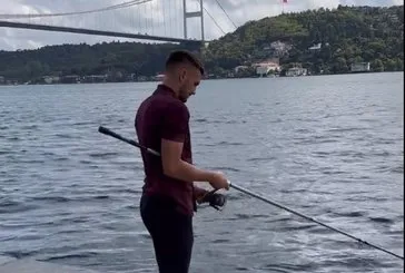 Dusan Tadic İstanbul Boğazı’nda balık tuttu