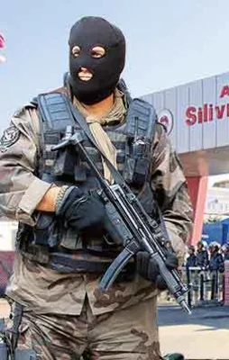 Silivri'ye isyan ve firar timi