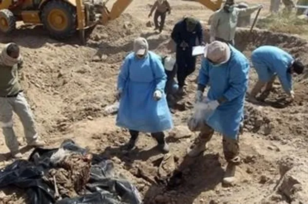 BM Irak'ta 12 toplu mezar ortaya çıkardı