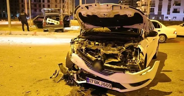 Aksaray’da 2 otomobil birbirine girdi: 2’si çocuk 7 kişi yaralandı