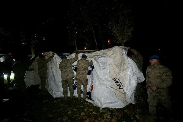 chpli-amiral-artigi-turker-erturkten-halk-tvde-rezil-iftira-deprem-sonrasi-tum-imkanlarini-seferber-eden-devle-1669237236007.jpeg CHP'li amiral artığı Türker Ertürk'ten Halk TV'de rezil iftira! Deprem sonrası tüm imkanlarını seferber eden devleti karaladı-8