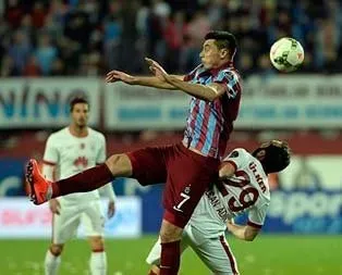 Oscar Cardozo yine boş geçti