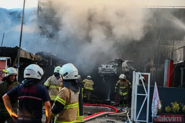 İzmir Çiğli’de korkutan yangın! Madeni yağ deposu alev alev yandı