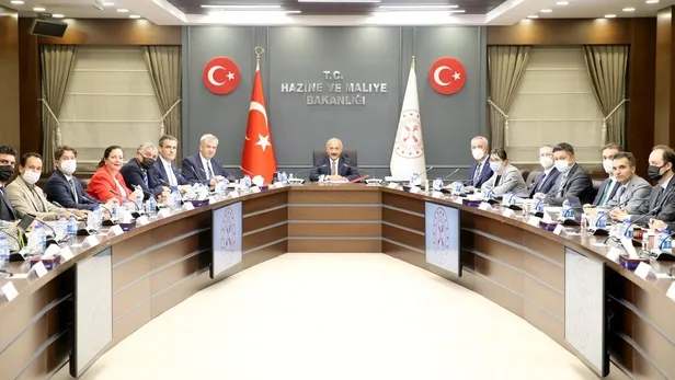 hazine-ve-maliye-bakani-elvan-alman-sirketlerinin-ust-duzey-yoneticileriyle-gorustu-yil-sonunda-yuzde-7-buyume-bekleniyor-1626196661118.jpeg Hazine ve Maliye Bakanı Elvan, Alman şirketlerinin üst düzey yöneticileriyle görüştü: Yıl sonunda yüzde 7 büyüme bekleniyor-4