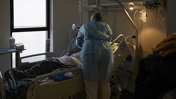 jn1-varyanti-nedir-hangi-ulkelerde-goruldu-jn1-virusu-belirtileri-nelerdir-bulasici-mi-yeni-varyant-nasil-gece-1703145332779.jpg JN.1 varyantı nedir, hangi ülkelerde görüldü? JN.1 belirtileri nelerdir, nasıl bulaşır? DSÖ açıkladı: ''Hızla yayılıyor!'' Tedavisi, ilacı...-5