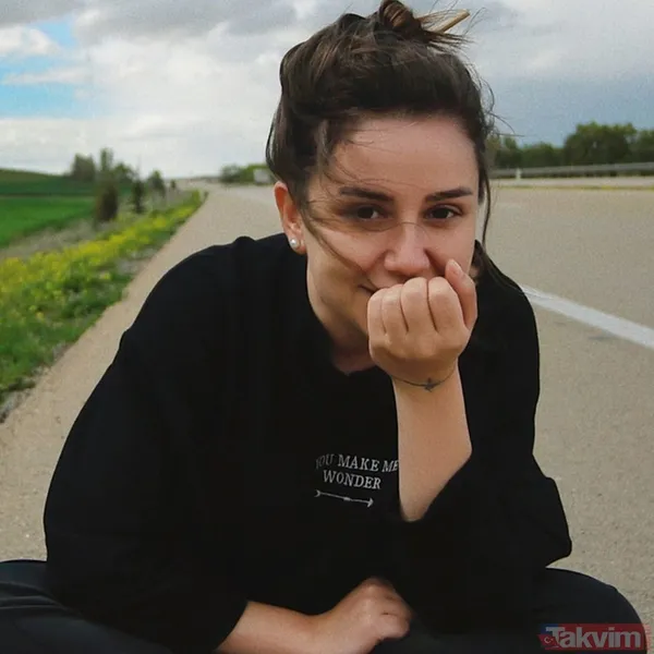 7 aylık hamile olan Merve Özbey karnı burnunda sahne aldı! Süper minisiyle boy gösteren Merve’ye bakın! Sosyal medyayı salladı - 2