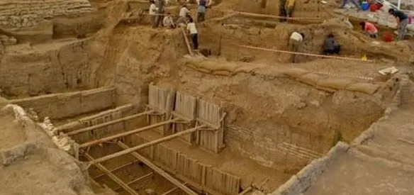 Konya'da Çatalhöyük kazılarında, milattan önce 8000-5500 Neolitik Dönem'e ait, yüksek kalitede işçilikle yapılması ve vücudunun tüm parçalarının noksansız bulunması dolayısıyla
