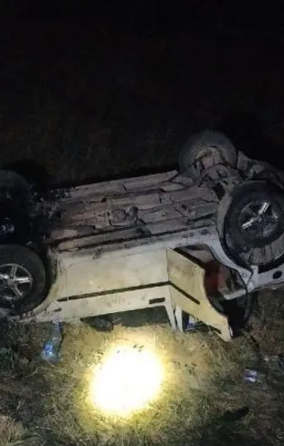 Gece yarısı feci kaza! Otomobil traktöre çarptı: 3’ü çocuk 9 yaralı