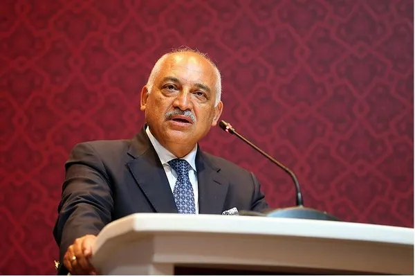 tff-baskani-mehmet-buyukeksi-yabanci-gazetecilerle-bir-araya-geldi-1661438338348.jpg TFF Başkanı Mehmet Büyükekşi, yabancı gazetecilerle bir araya geldi-6