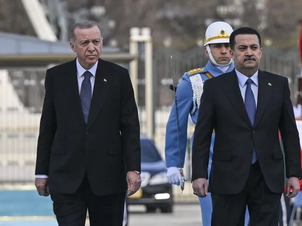 baskan-erdogan-irak-basbakani-muhammed-siya-es-sudani-ile-gorustu-1689339741173.jpeg Başkan Erdoğan, Irak Başbakanı Muhammed Şiya es-Sudani ve Çekya Cumhurbaşkanı Petr Pavel ile görüştü-2