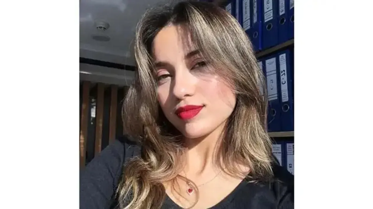 Yaya geçidinde otomobil çarpması: Genç avukat hayatını kaybetti
