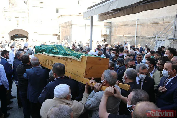 Tankları egzozuna elbise tıkayarak durduran gazi lokantacı Mehmet Şükrü Kıntaş vefat etti - 2