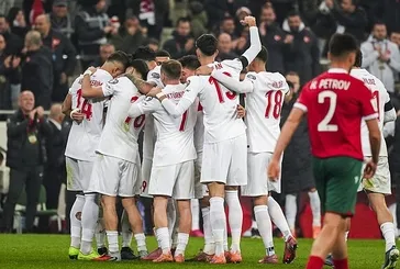 Milliler İspanya karşısında! Montella'dan sürpriz 11