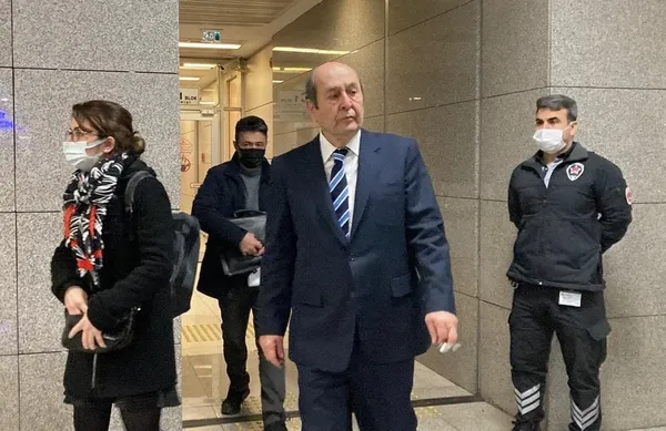 darbe-sevdalisi-emekli-amiraller-ifade-verdi-montro-icin-rusya-ukrayna-savasi-savunmasi-1646649082778.jpg Darbe sevdalısı emekli amiraller ifade verdi! Eski Deniz Kuvvetleri Komutanı Eşref Uğur Yiğit'ten Rusya Ukrayna savaşı savunması-2