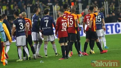 Fenerbahçe - Galatasaray maçının ardından konuşmalar basına sızdı! Ersun Yanal soyunma odasında...