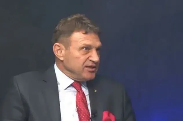 Her gün yüz binlerce kişi aşılanırken eski CHP'li Türker Ertürk aşıların tükendiğini ve aşı olamadığını iddia etti