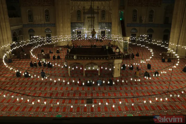 Bin aydan daha hayırlı olan Kadir Gecesi tüm yurtta idrak edildi: Filistinli mazlumlara dua edildi - 48