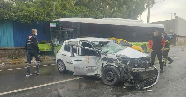 Kocaeli’de belediye otobüsü ile otomobil çarpıştı, bir kişi öldü, 2 kişi yaralandı