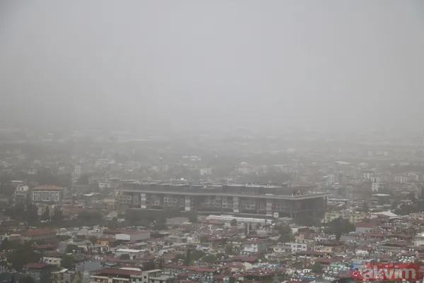 Türkiye'de toz bulutu kabusu etkisini gösterdi! Göz gözü görmedi araçlar çamura bulandı! Kritik uyarı: Maskesiz çıkmayın - 17
