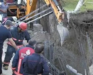 Beylikdüzü’nde göçük: 1 işçi toprak altında