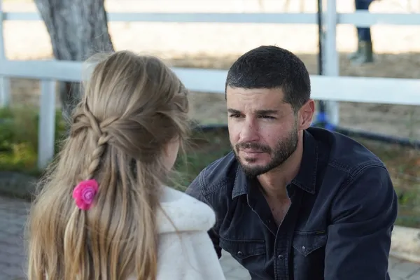 elif-gercekleri-ogreniyor-bir-kucuk-gun-isigi-11-bolum-fragmani-yayinlandi-gunes-dilanin-kizi-1667858158614.jpg Elif gerçekleri öğreniyor! Bir Küçük Gün Işığı 11. bölüm fragmanı yayınlandı: “Güneş, Dila’nın kızı”-3