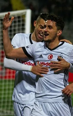 Kartal Ankara'da yarı finale uçtu!
